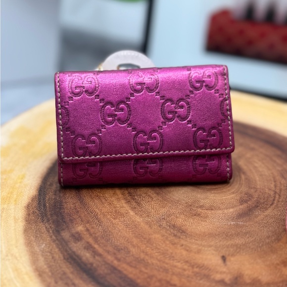 Gucci Key Fob Foil Pink Monogram Leather Holder - Picture 1 of 9